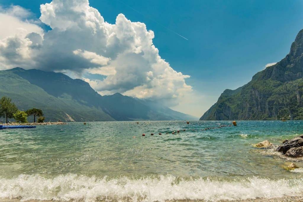 Апартаменты Vacanza Lago Di Garda Рива-дель-Гарда Экстерьер фото